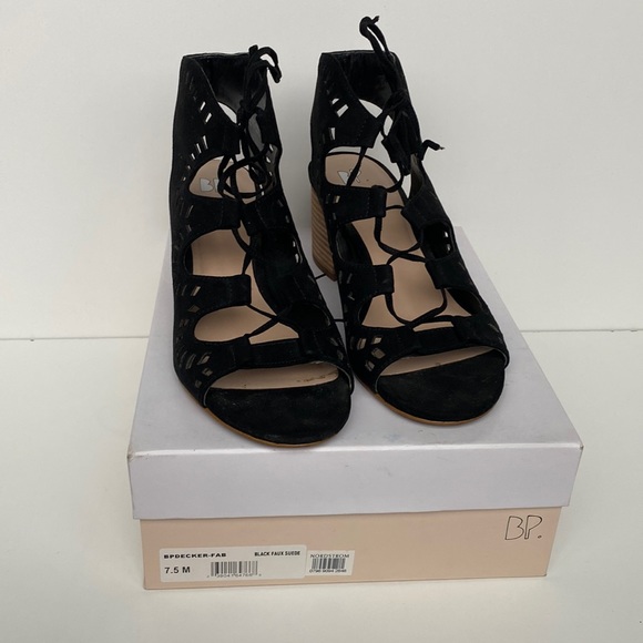 BP Decker Women's Block Heel Sandal - Picture 2 of 13